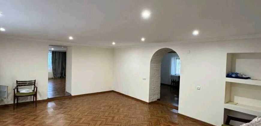 House for sale – Khashuri district, Gomi village